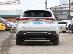 2022款双擎 2.5L CVT四驱尊享版 正后	