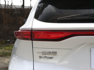 2022p 2.5L CVT(q) (x)(ji)^