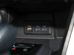 2022p 2.5L CVT(q)Ş п؅^(q)