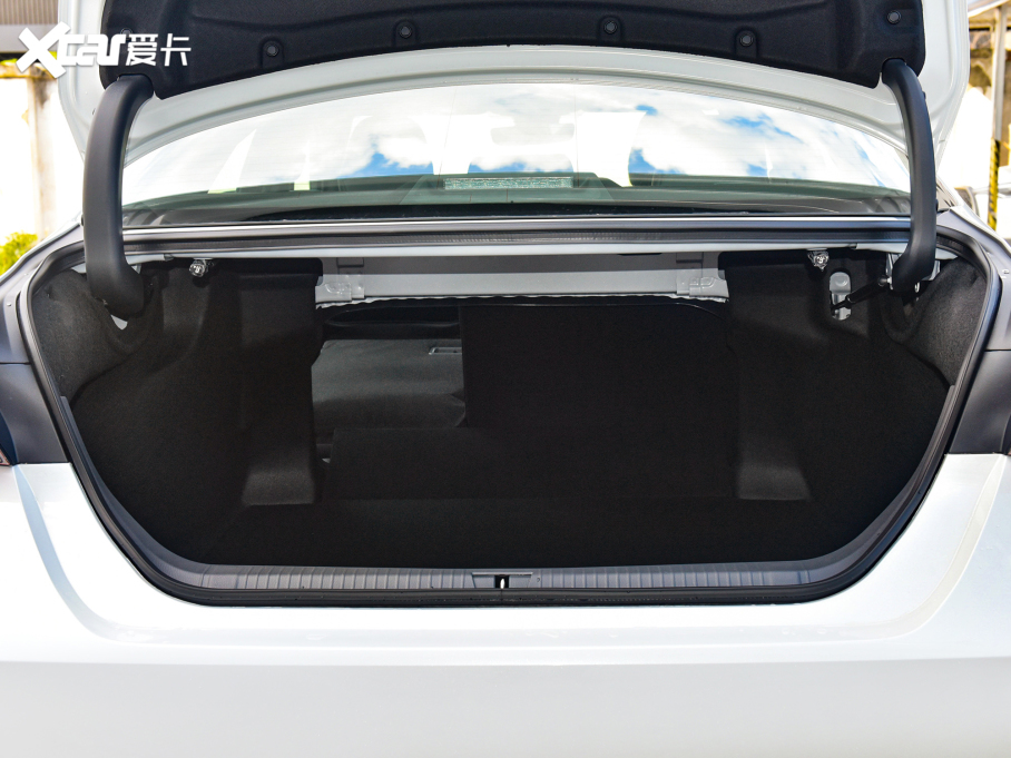 2022 2.5L TouringF