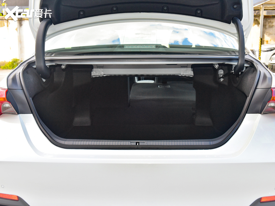 2022 2.5L TouringF