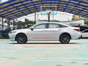 2022款2.0L XLE尊享版 正侧（左）