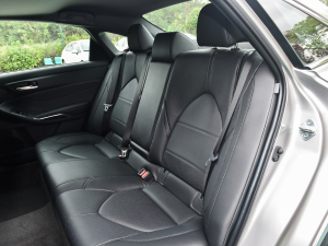 2022款2.0L XLE尊享版 后排座椅
