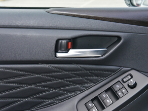 20222.5L TouringF п؅^