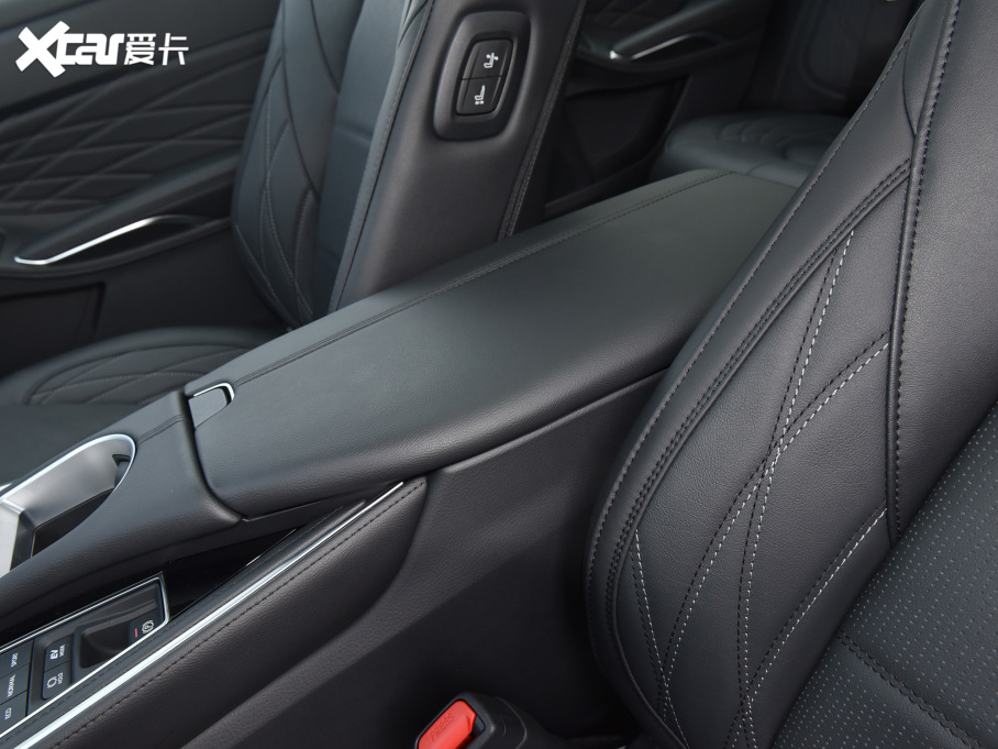 2022p p 2.5L XLEF