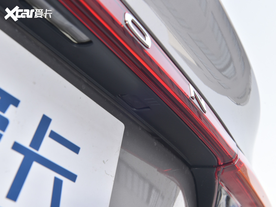 2022p p 2.5L XLEF