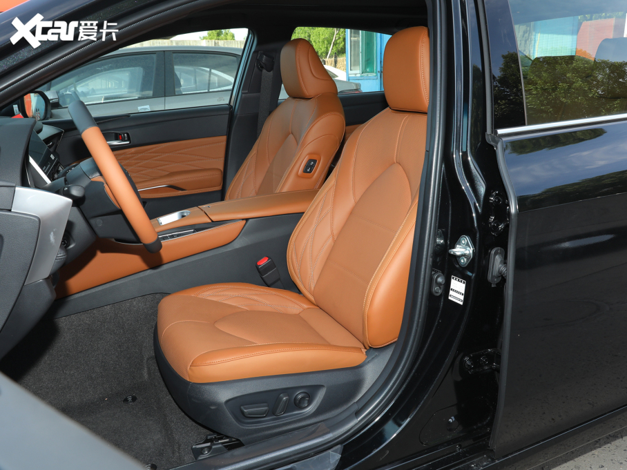 2022p p 2.5L LimitedŞ