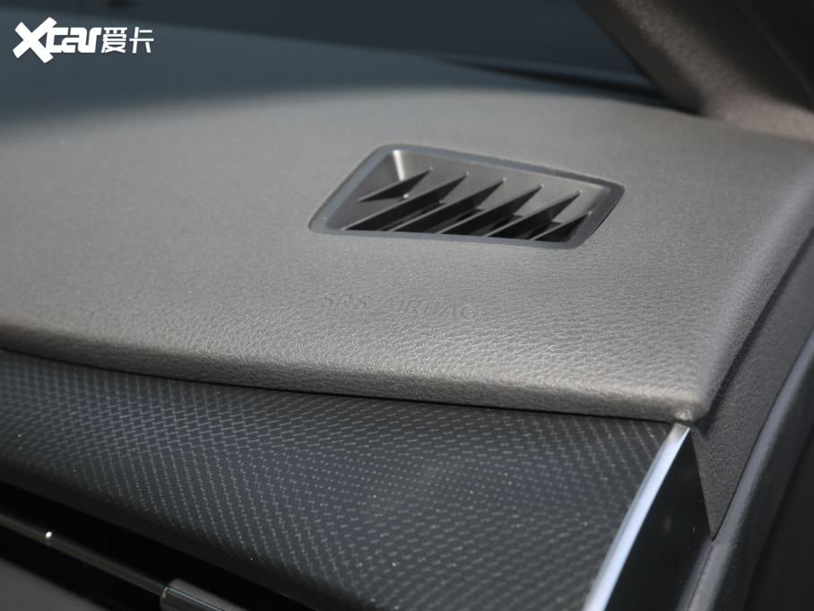 2022p p 2.5L LimitedŞ