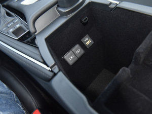 2022p 2.5L XLEF п؅^