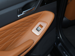 2022p 2.5L LimitedŞ ܇ƅ^(q)