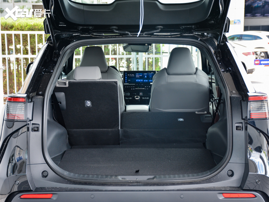 2022һSbZ4X (q)Lm(x)PRO