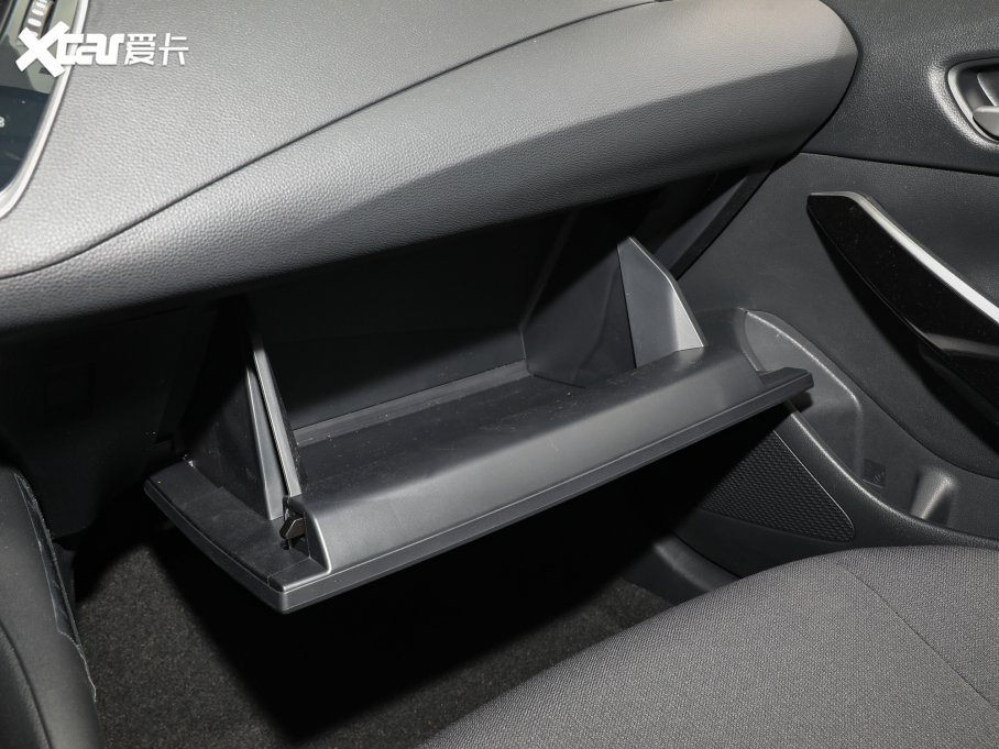 2022_p p 1.8L E-CVTh