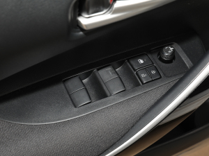 2022p 1.8L E-CVTh п؅^(q)