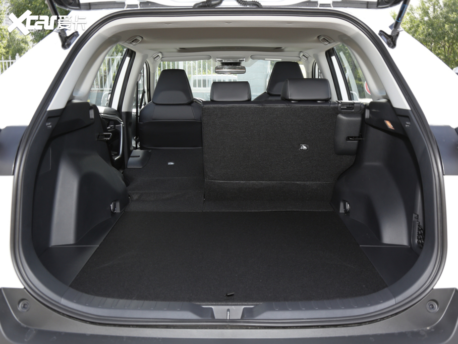 2022RAV4s 2.0L CVTLPlus