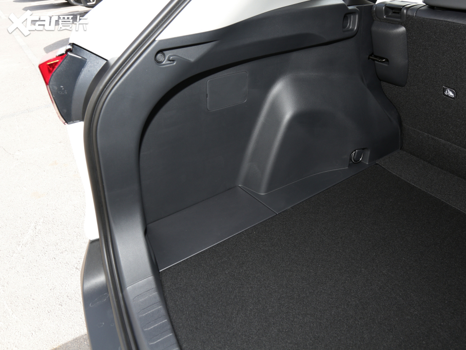 2022RAV4s 2.0L CVTLPlus