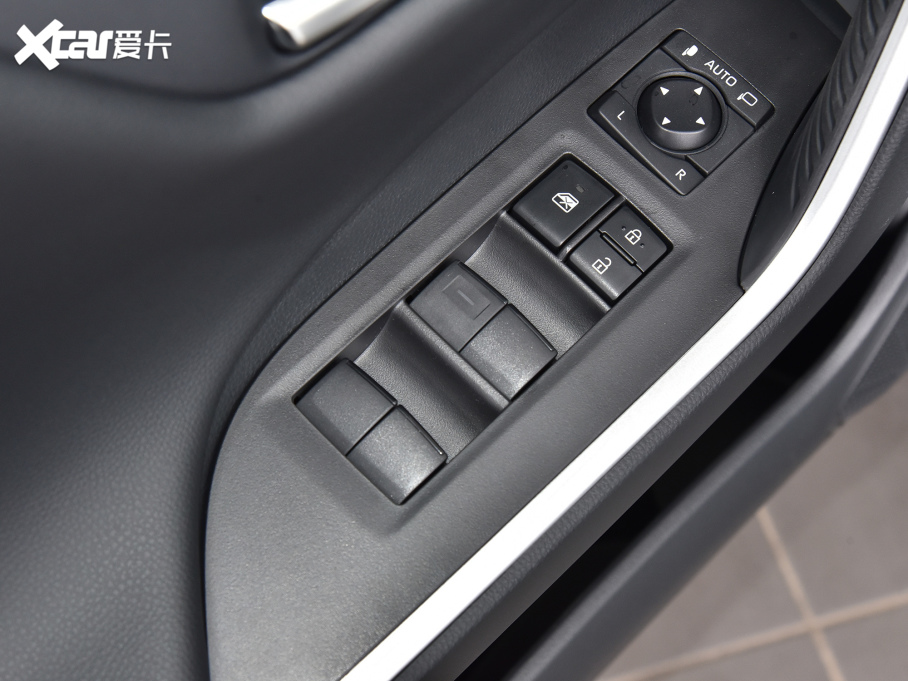 2022RAV4s 2.0L CVTLPlus