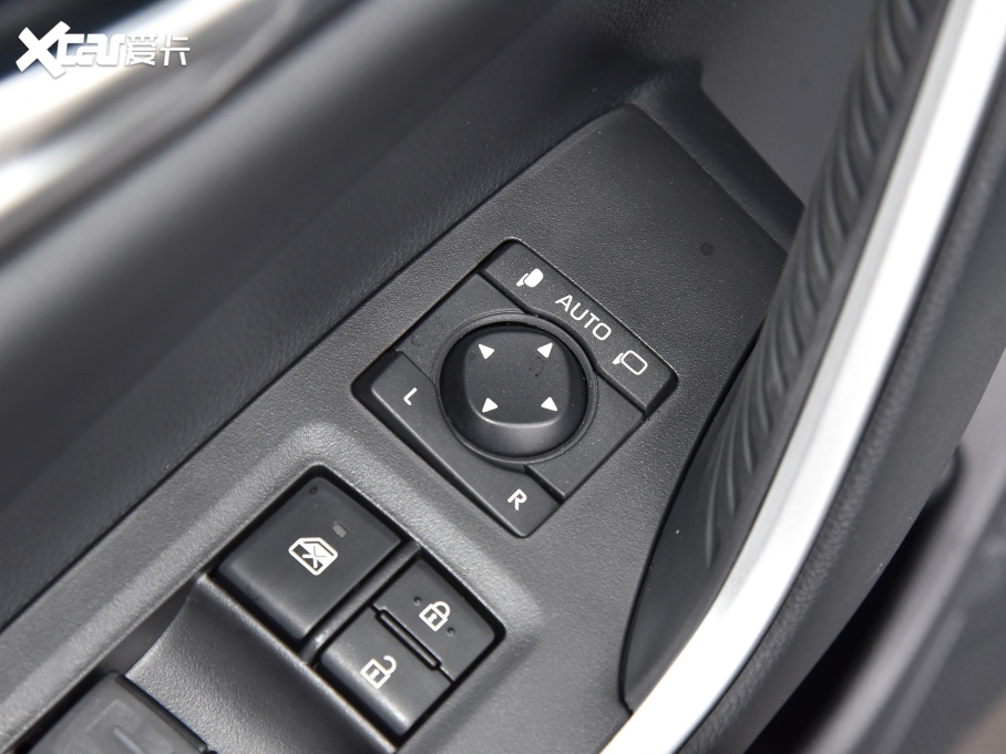 2022RAV4s 2.0L CVTLPlus