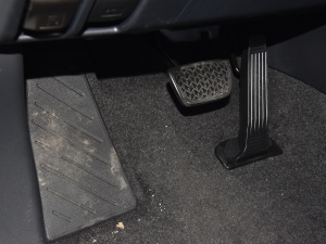 20222.0L CVT򌶼а п؅^