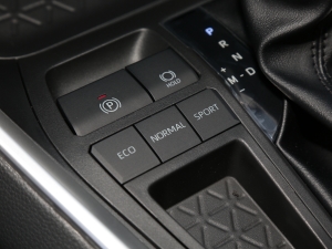 20222.0L CVTLа п؅^