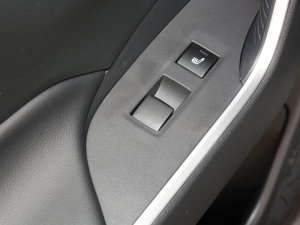 20222.5L 򌾫ӢPro ܇ƅ^