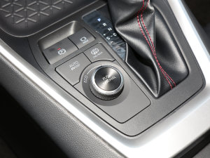 20222.5L 򌾫ӢPro п؅^