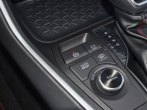 20222.5L 򌾫ӢPro п؅^