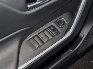 20222.5L 򌾫ӢPro п؅^