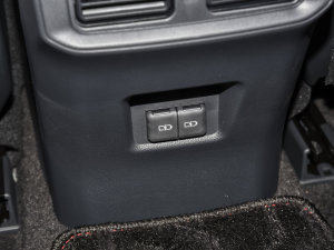 20222.5L 򌾫ӢPro п؅^