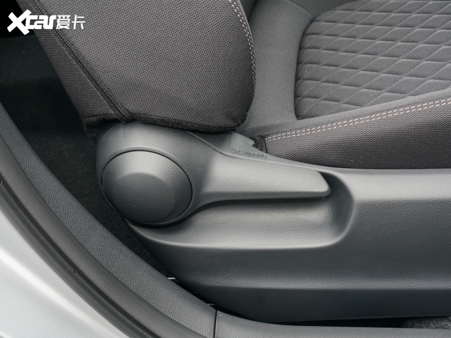 2022ު{ 2.0L CVTh