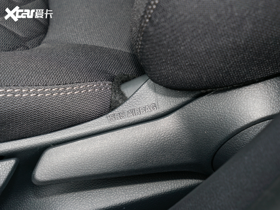 2022ު{ 2.0L CVTh