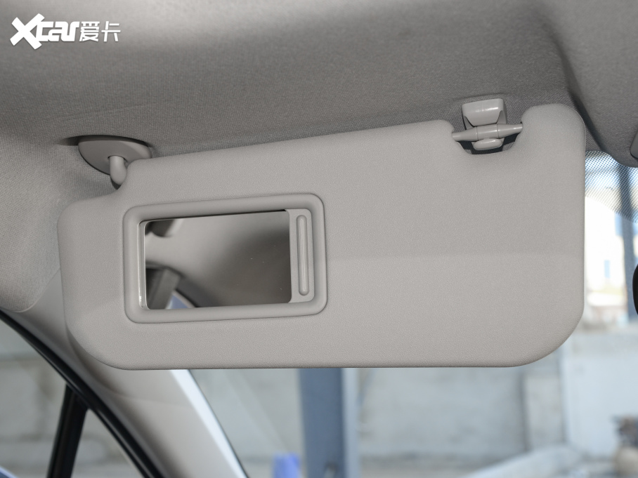 2022���ȝ�IZOA 2.0L ���а�