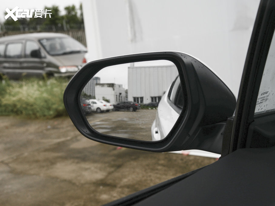 2022ȝIZOAp p 2.0L а