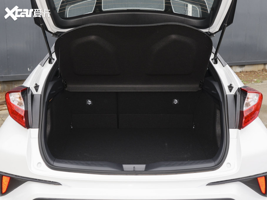 2022ȝIZOAp p 2.0L а