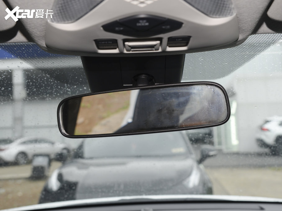 2022ȝIZOAp p 2.0L а