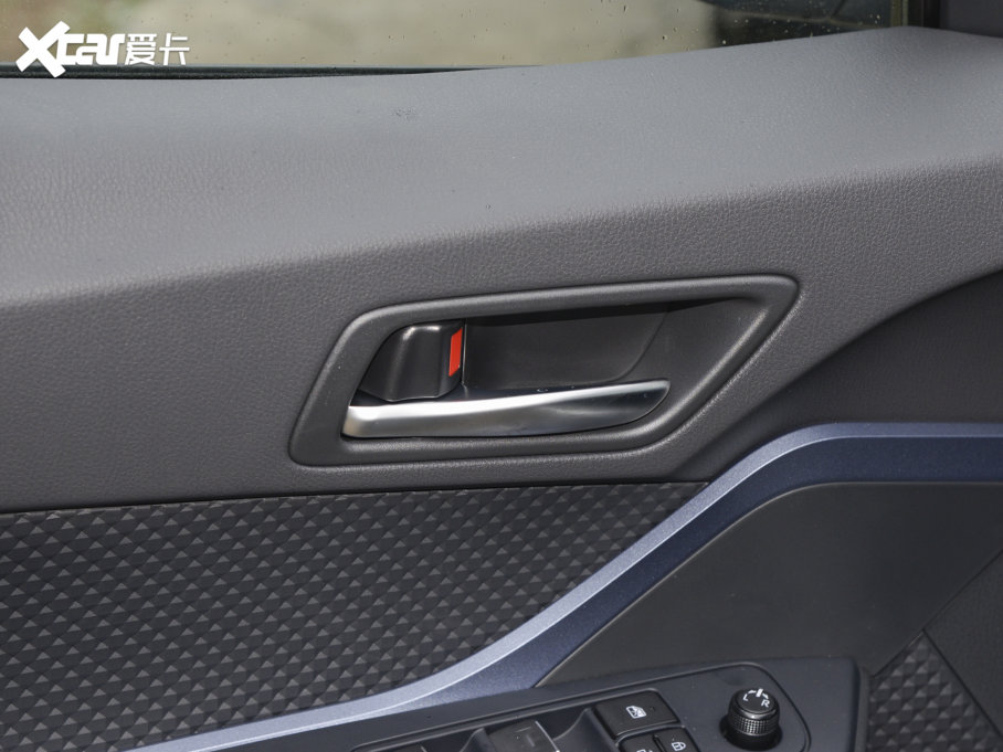 2022ȝIZOAp p 2.0L а