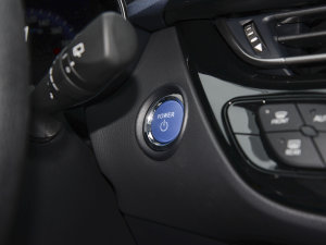 2022p 2.0L а п؅^(q)