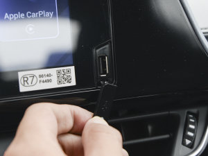 2022p 2.0L а п؅^(q)