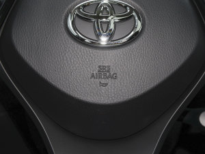 2022p 2.0L а п؅^(q)