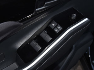 20222.5L HEV򌾫Ӣ п؅^