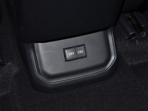 2022款2.5L HEV两驱精英版 中控区