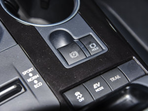 2022款2.5L HEV四驱豪华版 驻车制动器