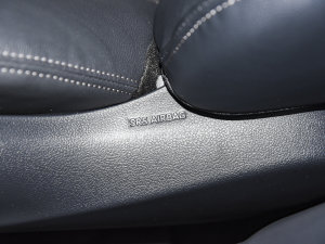 2022款2.5L HEV四驱豪华版 中控区