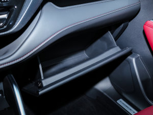 2022款2.5L HEV四驱旗舰版 手套箱