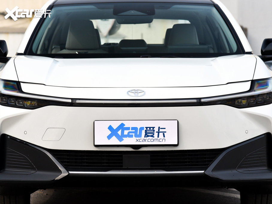 2023SbZ3 616km LmPremium