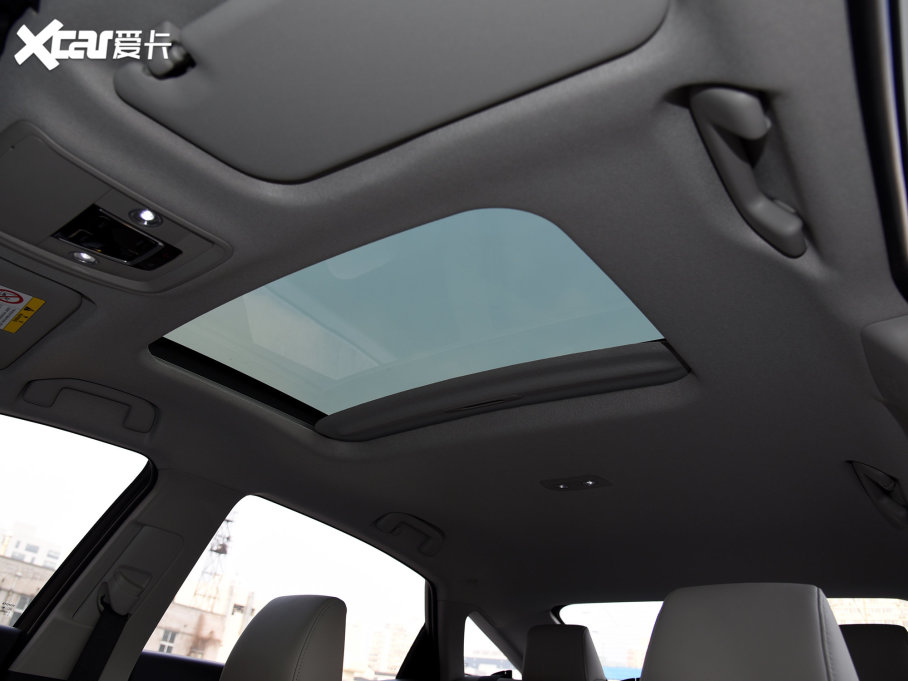 2023SbZ3 616km LmPremium