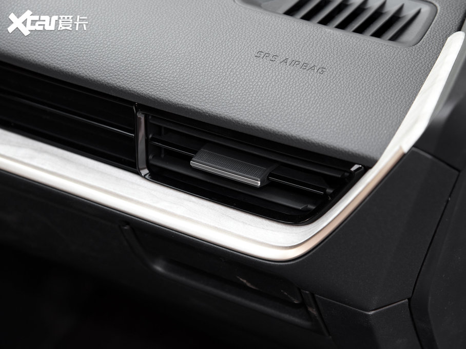 2023SbZ3 616km LmPremium