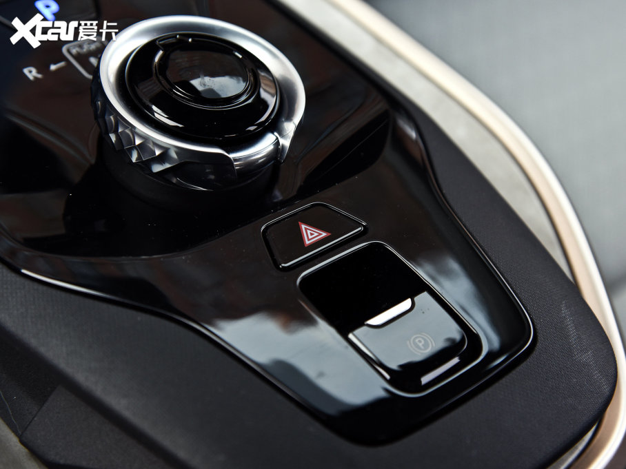 2023SbZ3 616km LmPremium