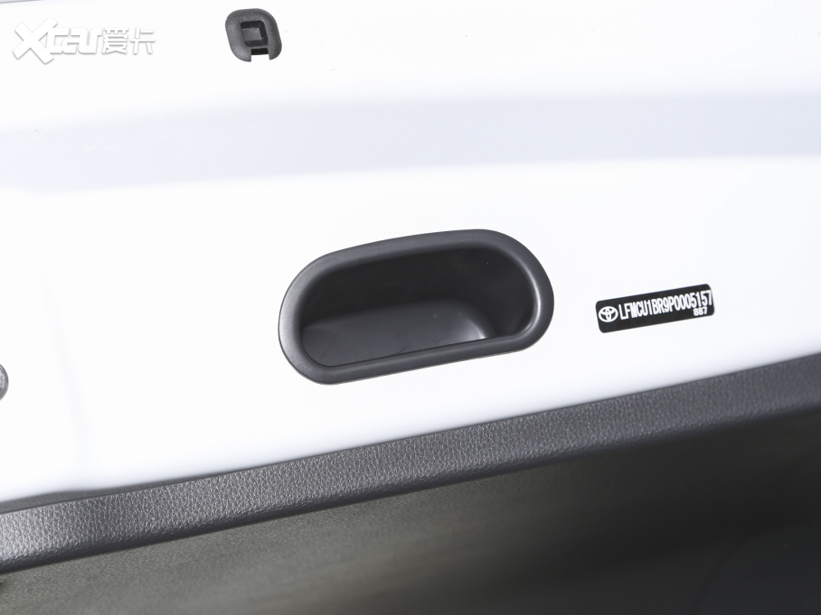 2023��_���J�� �p�� 2.0L ��Ӣ��