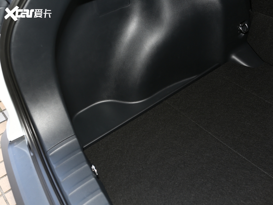 2023��_���J�� �p�� 2.0L ��Ӣ��