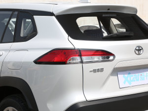 2023款2.0L 精英版 尾灯
